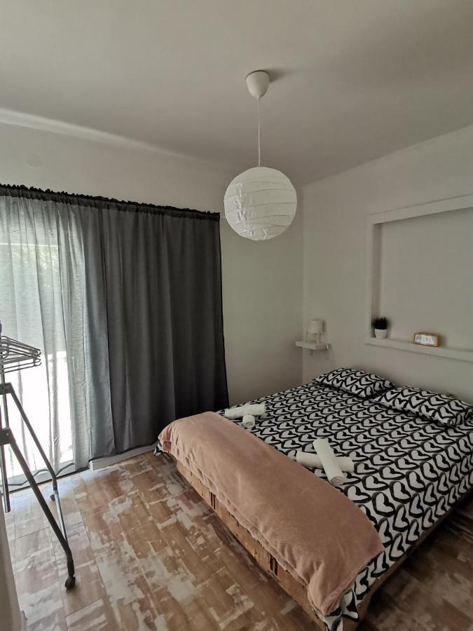 Appartement Ema & Mila 2 à Knin Extérieur photo